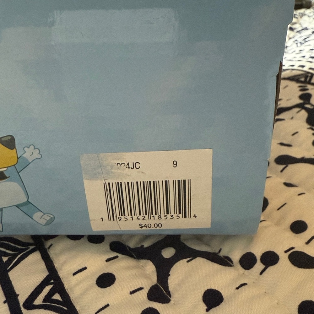 NWT Light Up Bluey Shoes - Picture 7 of 7
